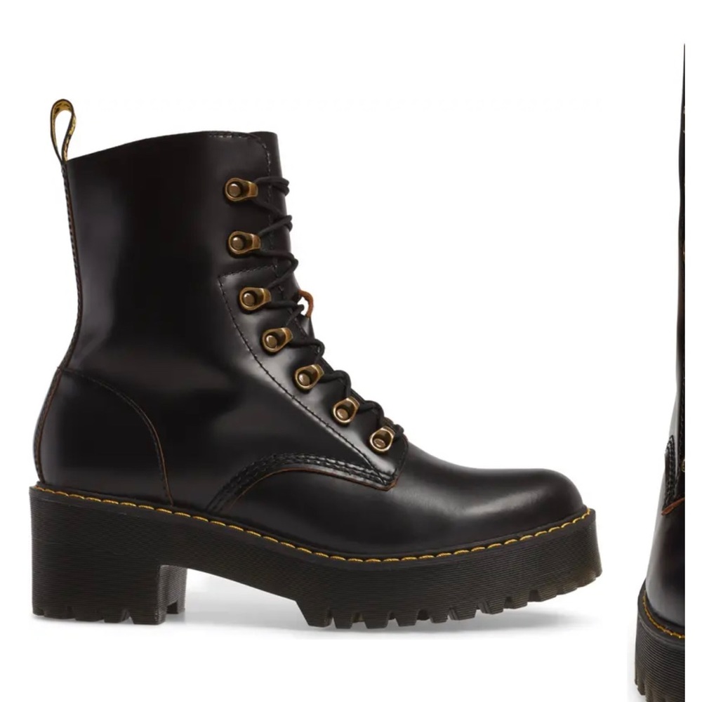 Dr Marten Leona Boot Size 8 / 9(Read)